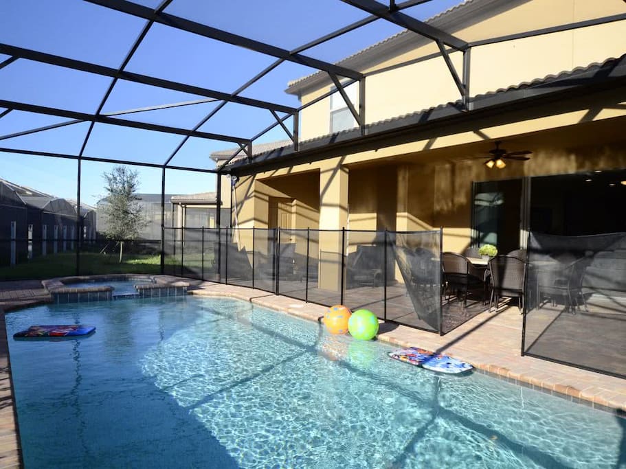 Private heated Pool and Spa