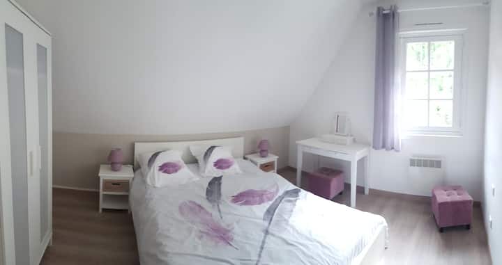 Sovrum med 1 dubbelsäng på 1: a våningen