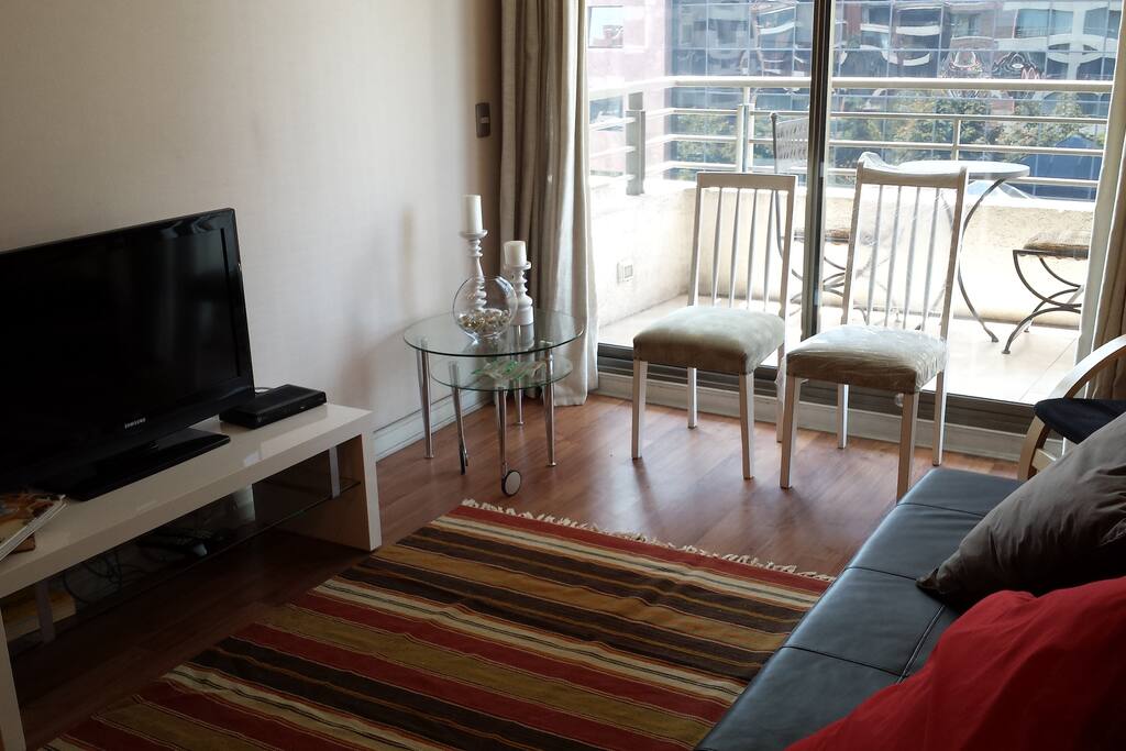 Comodo living con terraza
