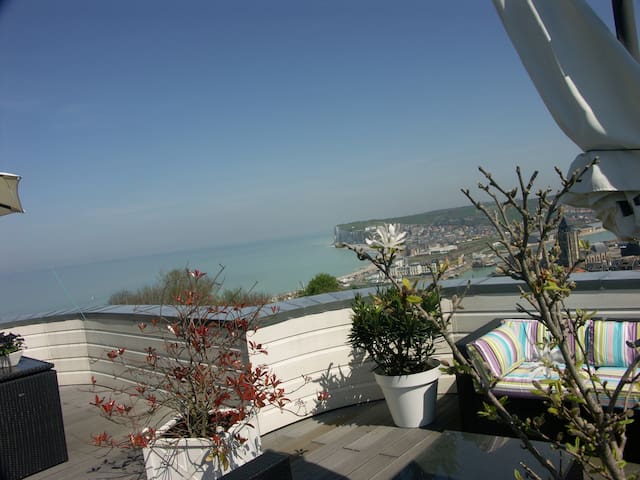 Beautiful room with Sea view
