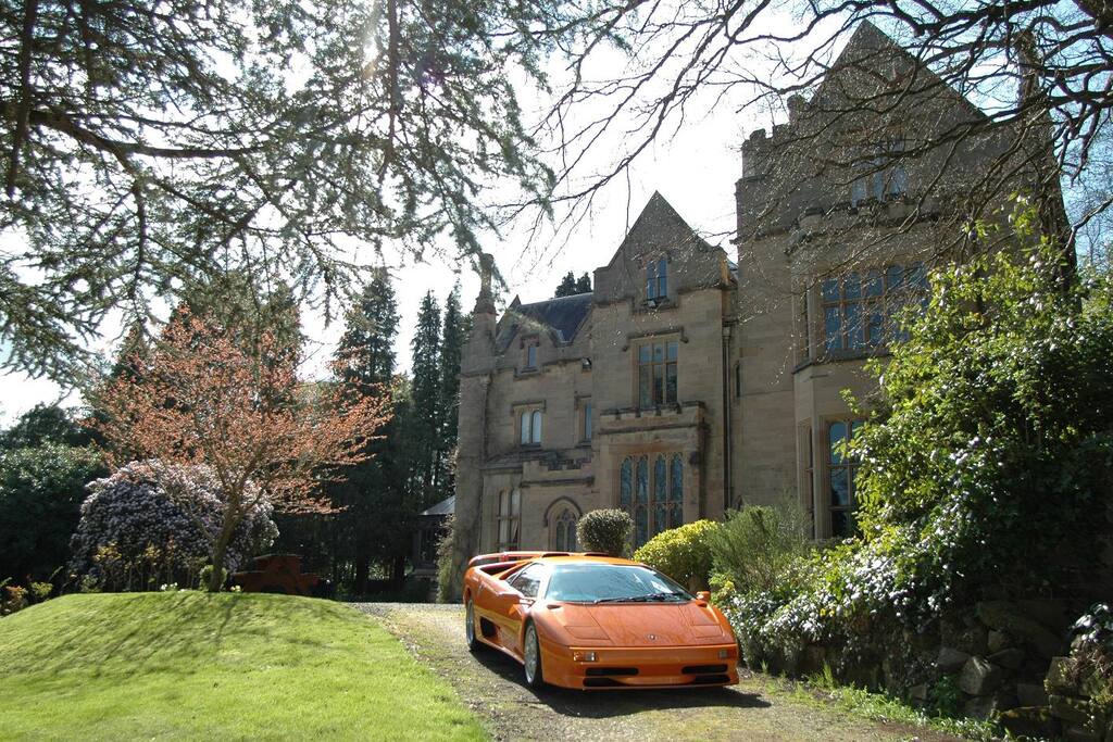 Woodlands House
