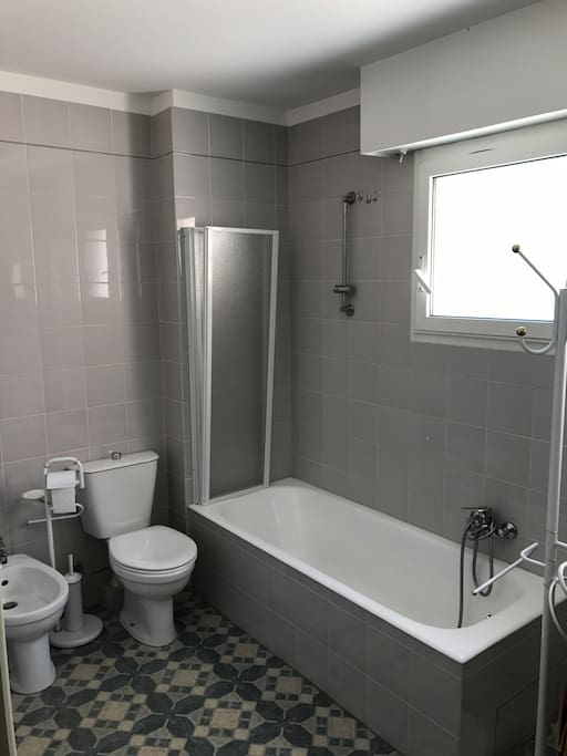 La grande salle de bain