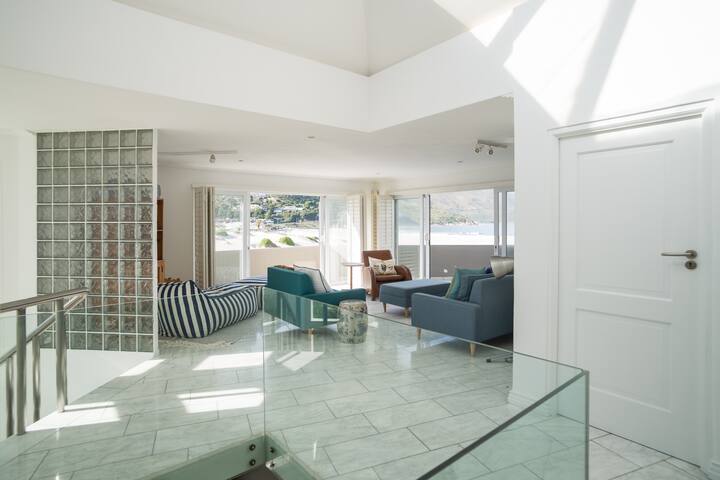 BeachFront Designer Villa in Secure Estate gallery image 5