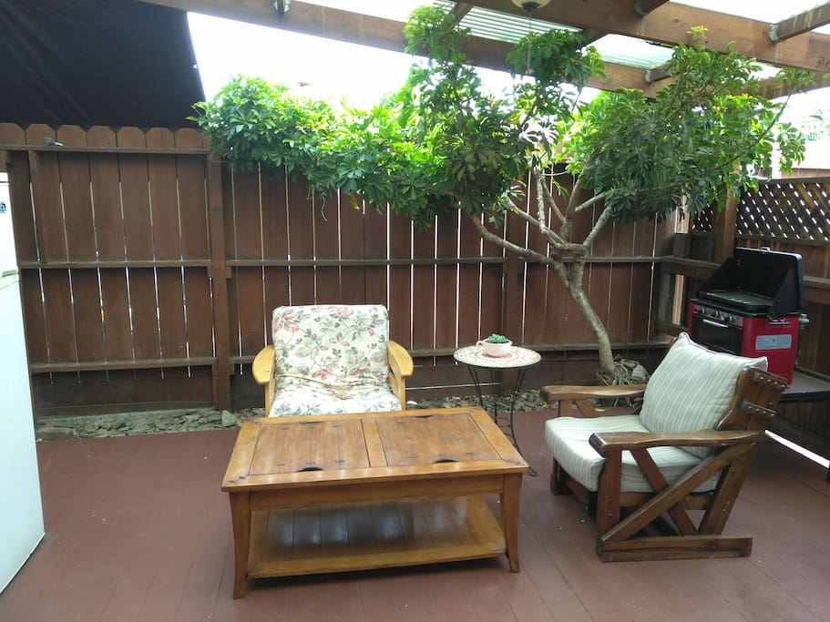 PRIVATE DECK FOR RALAXATION