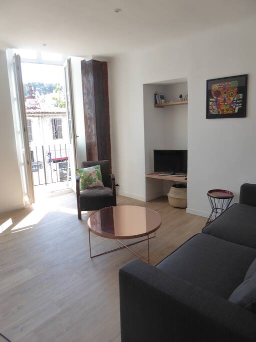 Salon avec Balcon