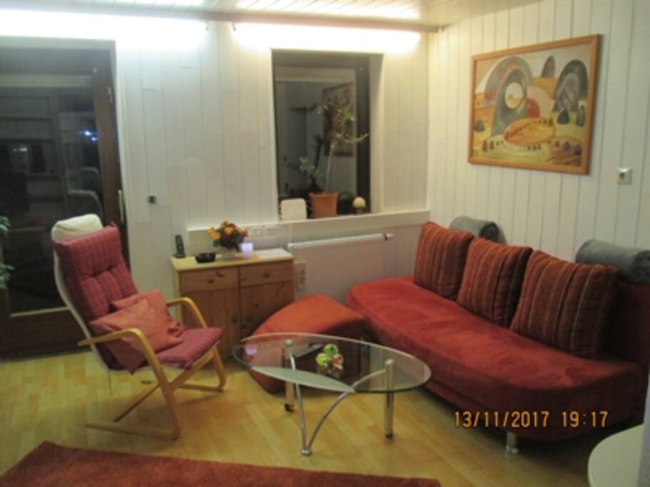 Wohnbereich mit Schlafcouch