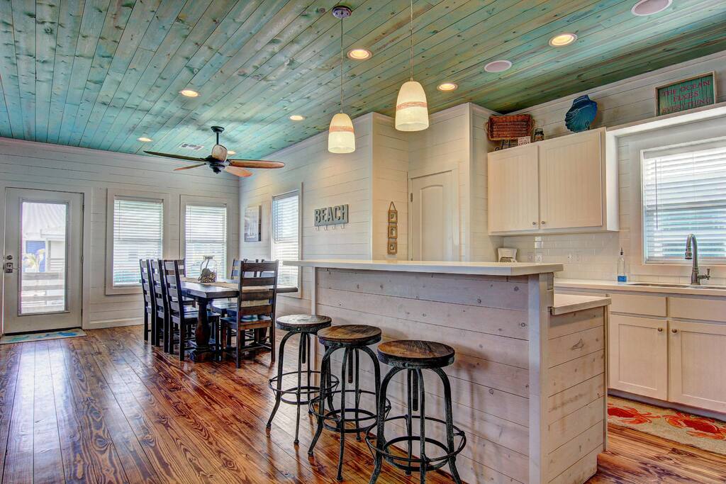 Feelin' Nauti-Breakfast Bar