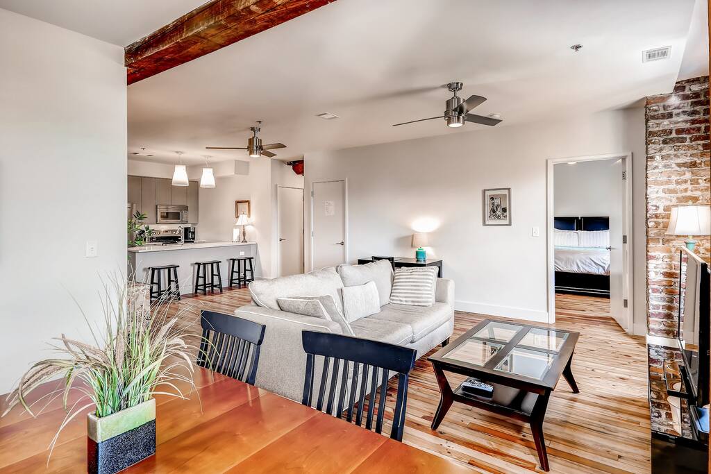 Enjoy meals at the lovely dining table.