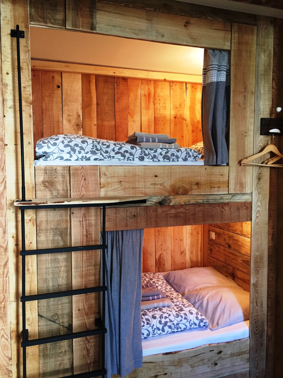 غرفة النوم 1