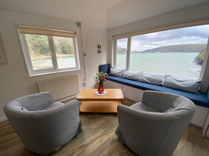 The Pink Cottage On The Beach - Salcombe
