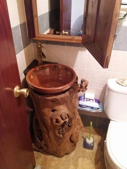 detalle lavabo baño