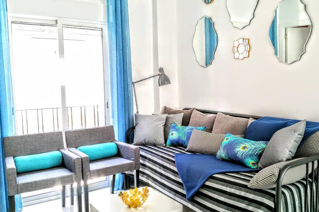 Confortable sofa-bed for 2 people