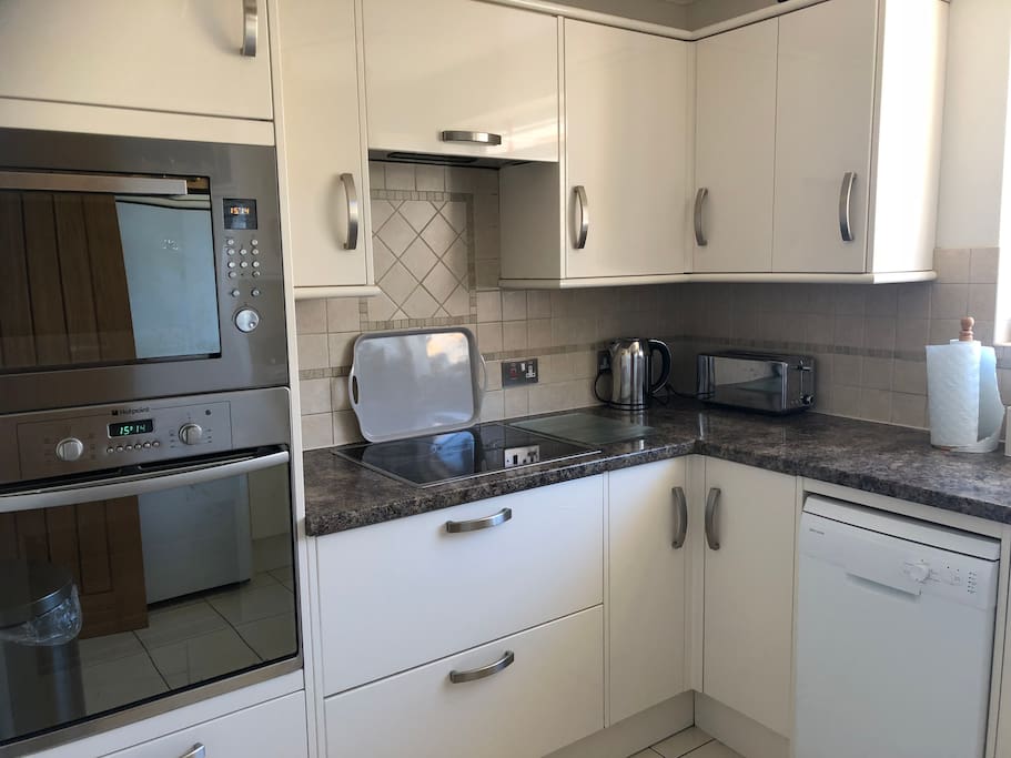 Kitchen. Access to all appliances.