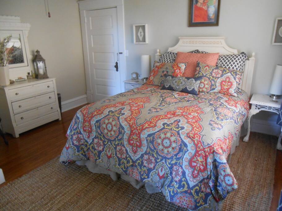 Comfortable queen bed and use of dresser and closet