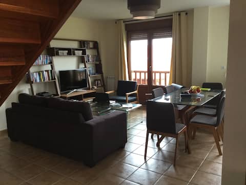 Anuncio de Airbnb popular: Super cozy new duplex with a garden! en Val De San Vicente