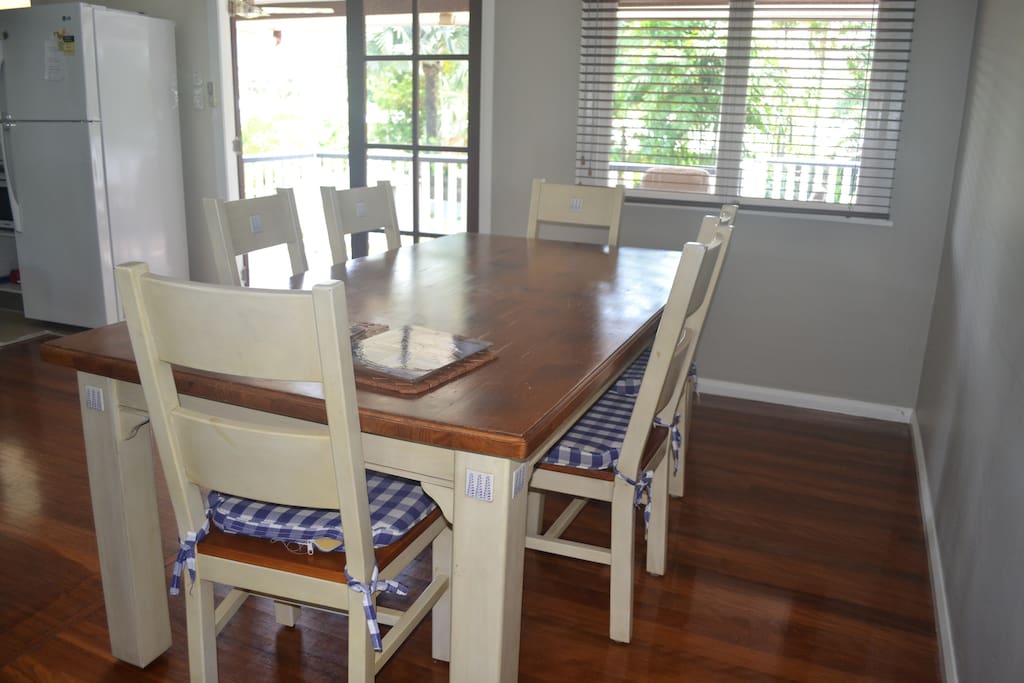 dining table/ dining area