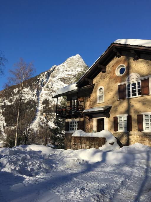 The house in winter