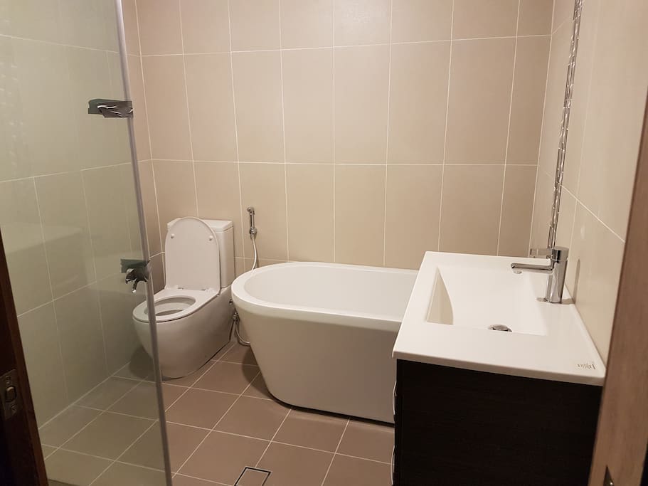 Bathroom1
