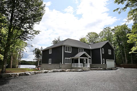 Large  Muskoka Waterfront Cottage Newly Built 2019