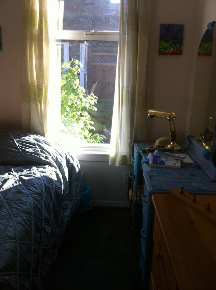 New Westminster Vacation Rentals & Homes British Columbia, Canada