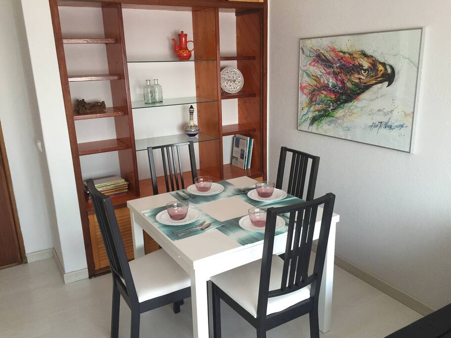 Living room with dining set and chairs for up to six people