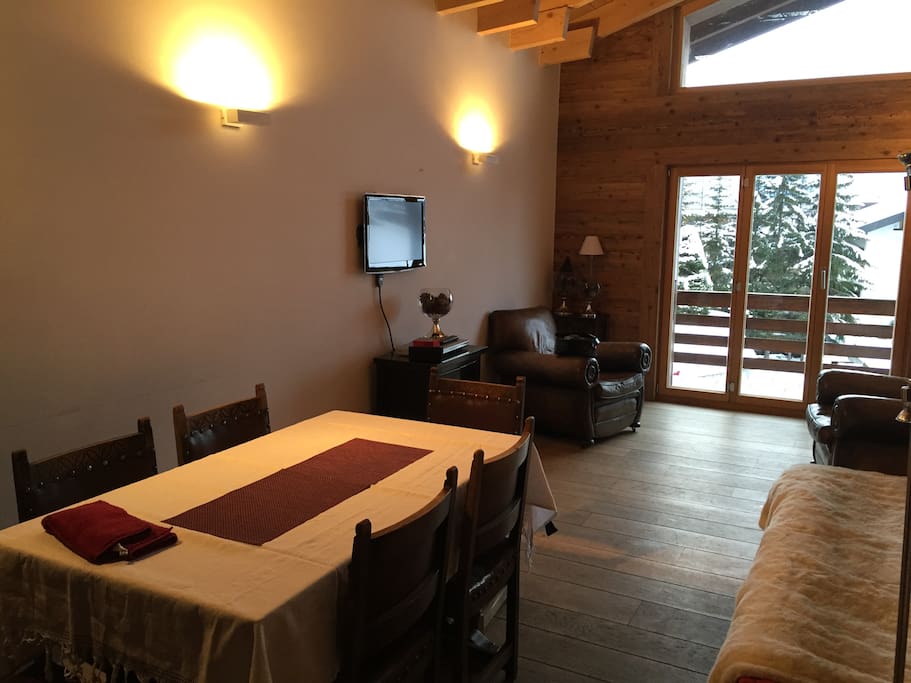 Large lounge and dining area