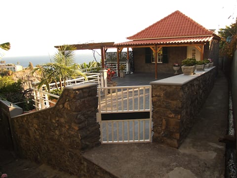 Popular Airbnb listing: Encanto do Sol 2 in Ponta Do Sol