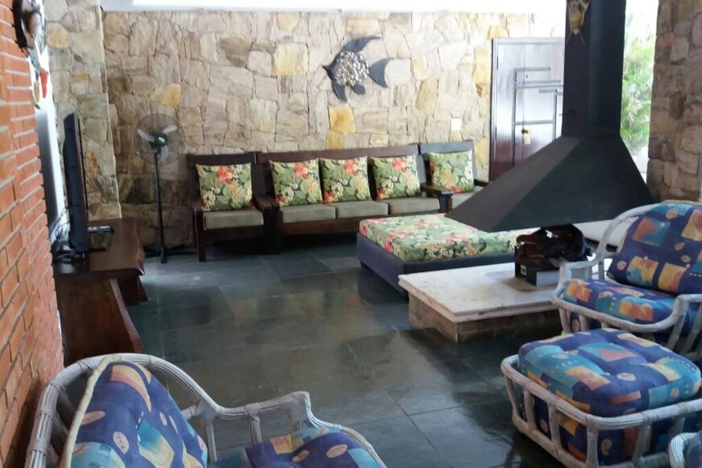 sala com lareira