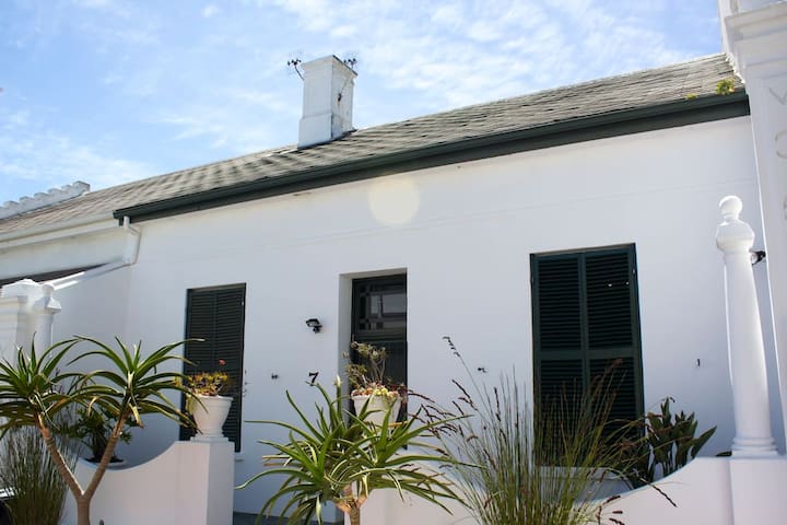 Classic Green Point Townhouse