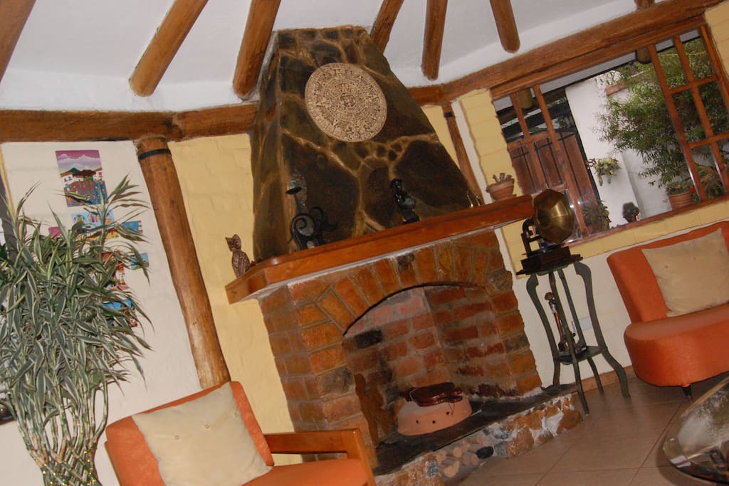 Chimenea en área social