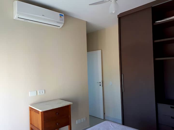 Habitación doble con aire acondicionado