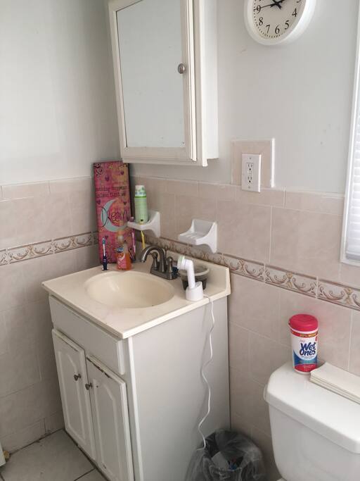 Shared bathroom. Guest are expected to clean up after themselves when using the restroom.