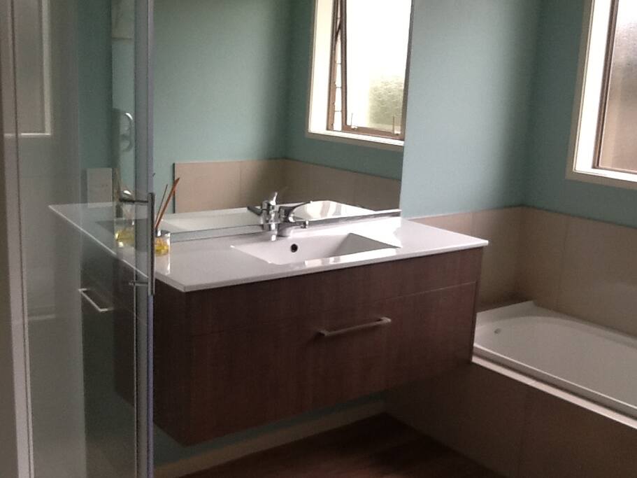 Separate shower