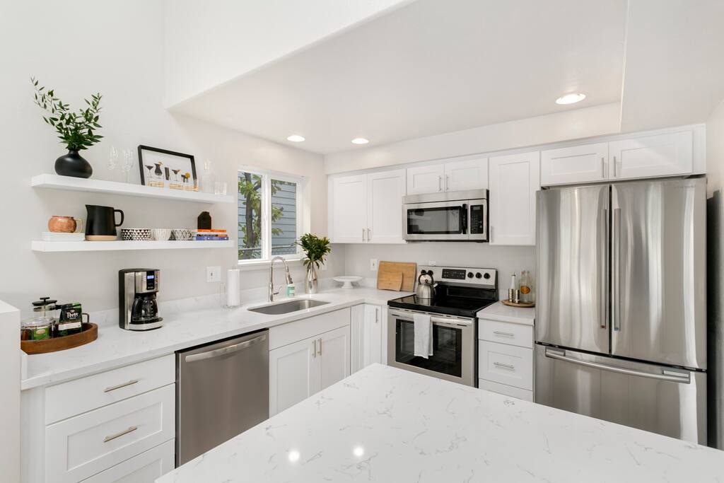 The newly remodeled kitchen!