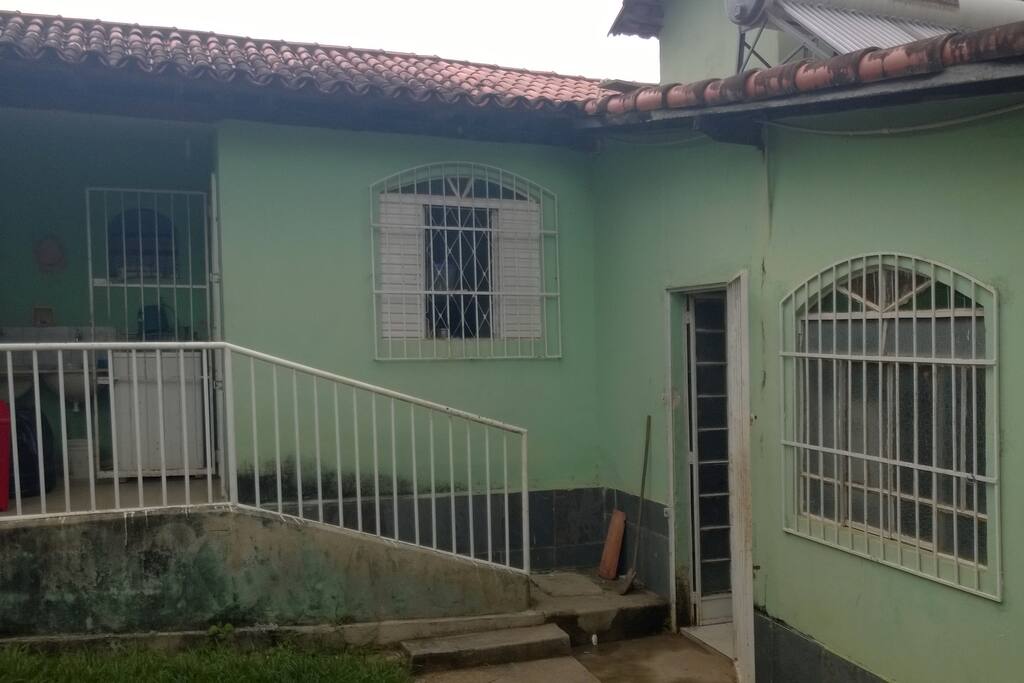 Cozinha e entrada da Casa.