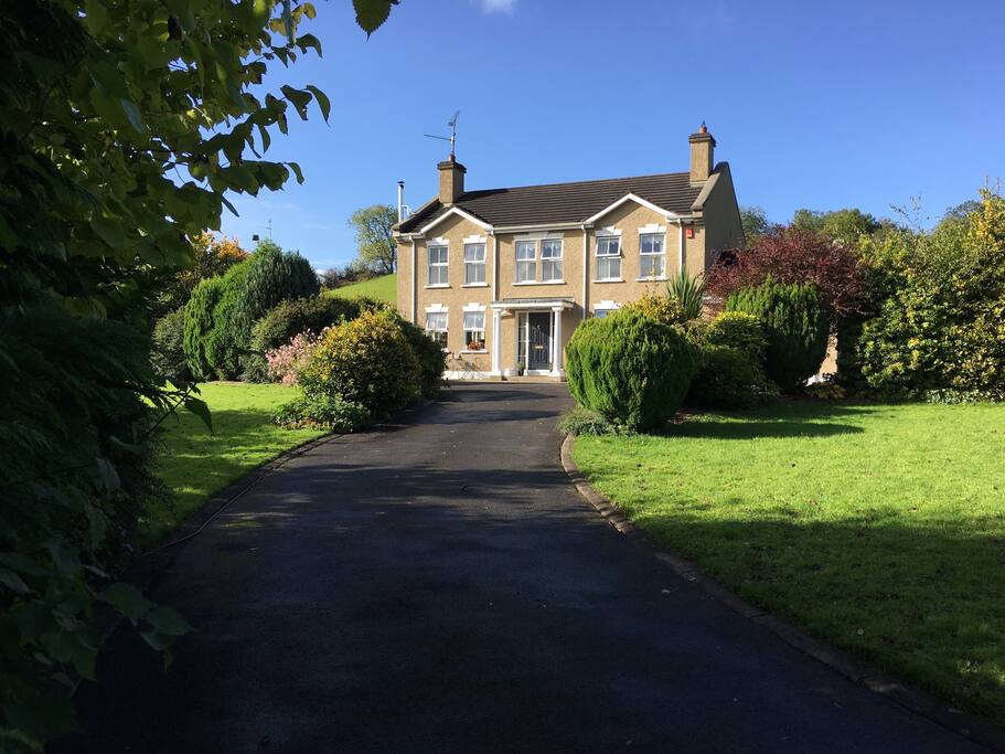 Honey Dale Country House situated halfway between Belfast and Dublin.