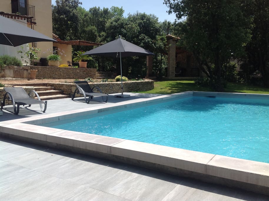 La piscine chauffée idéale pour la détente.