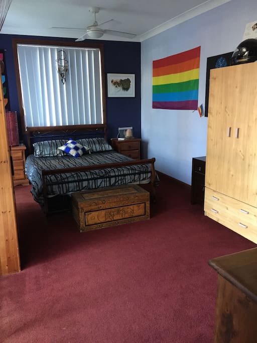 Large room with queen bed