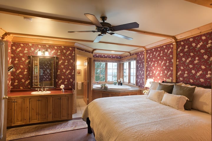 Siskiwit Suite