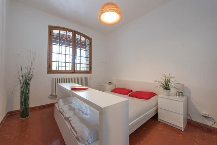 Спалня 3 - Очарователната стая с обслужване за закуска в леглото! & Спалня 3 - Очарователната стая с услугата си за закуска в леглото!
 