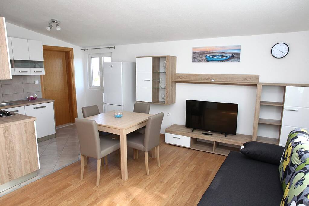 Living room, Surface: 8 m²