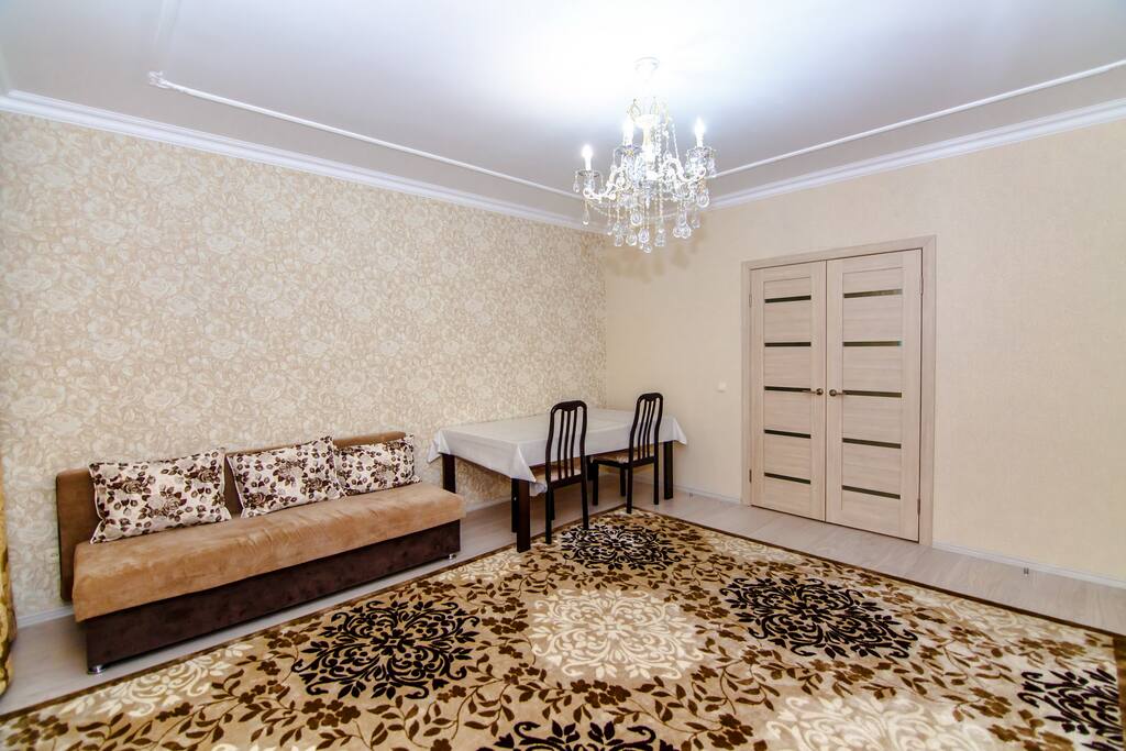 Cozy living room, with TV, cable TV, soft sofas, everything for your relaxation and watching TV
