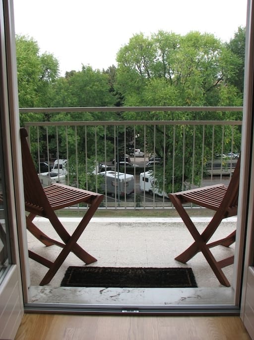 The balcony