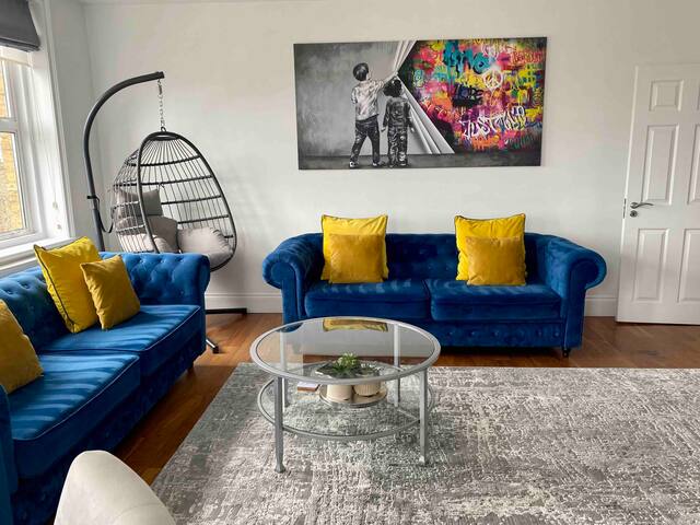 Hampstead Penthouse with world-class London views gallery image 4