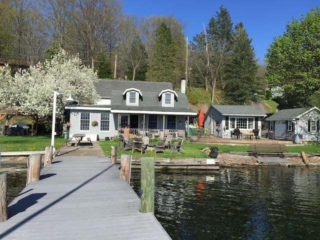 The Willows Lakefront Rental On Seneca Lake Houses For Rent In