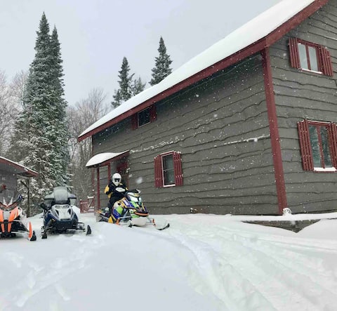 Adirondack Family Getaway- A Home Away from Home