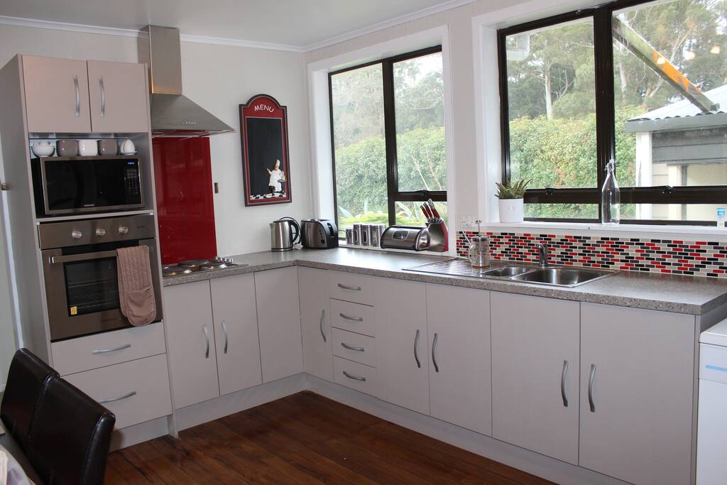 Modern, well-equipped kitchen.