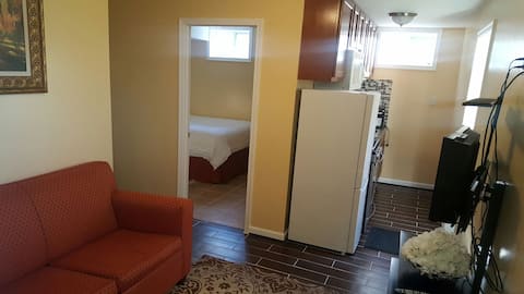 Cozy  Basement Apartment in quiet Bowie Suburb