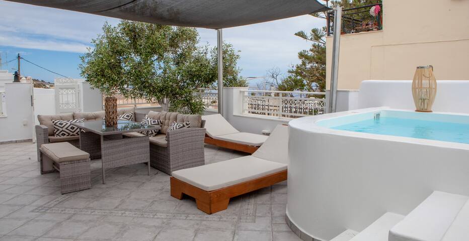 RESIDENCE BY GEORGIA STUDIOS