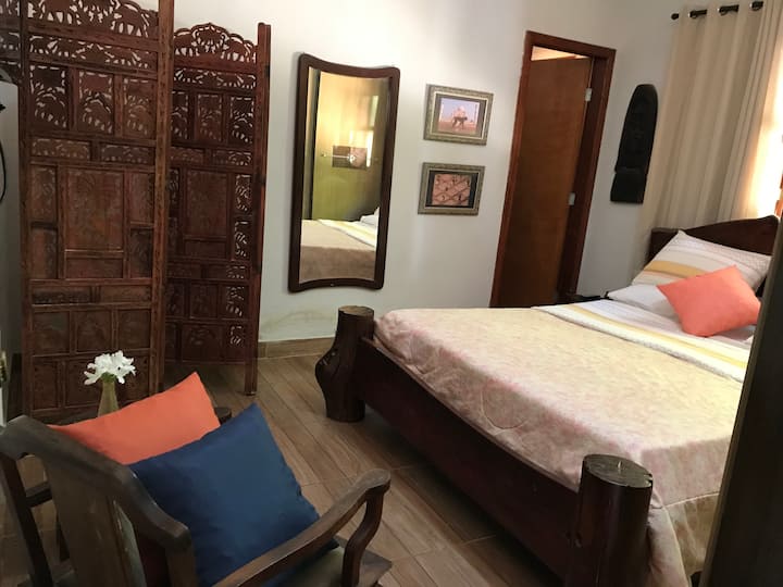 Suíte 1 com cama king size